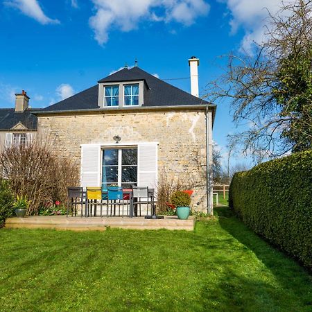 Villa Le Pavillon Du Manoir De Conjon à Crouay Extérieur photo