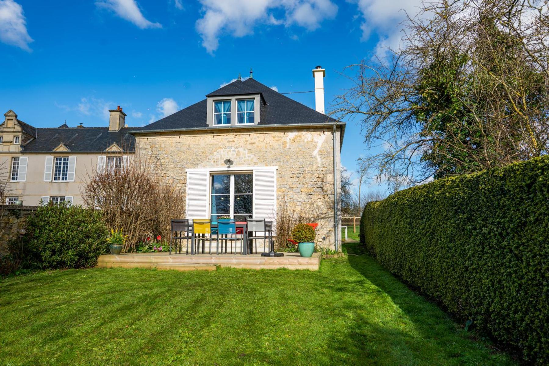 Villa Le Pavillon Du Manoir De Conjon à Crouay Extérieur photo